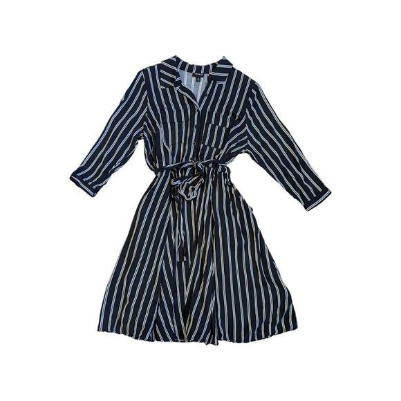 Torrid Mini Challis Button-Front Shirt Dress Black White Striped Vertical Stripe - Picture 4 of 10